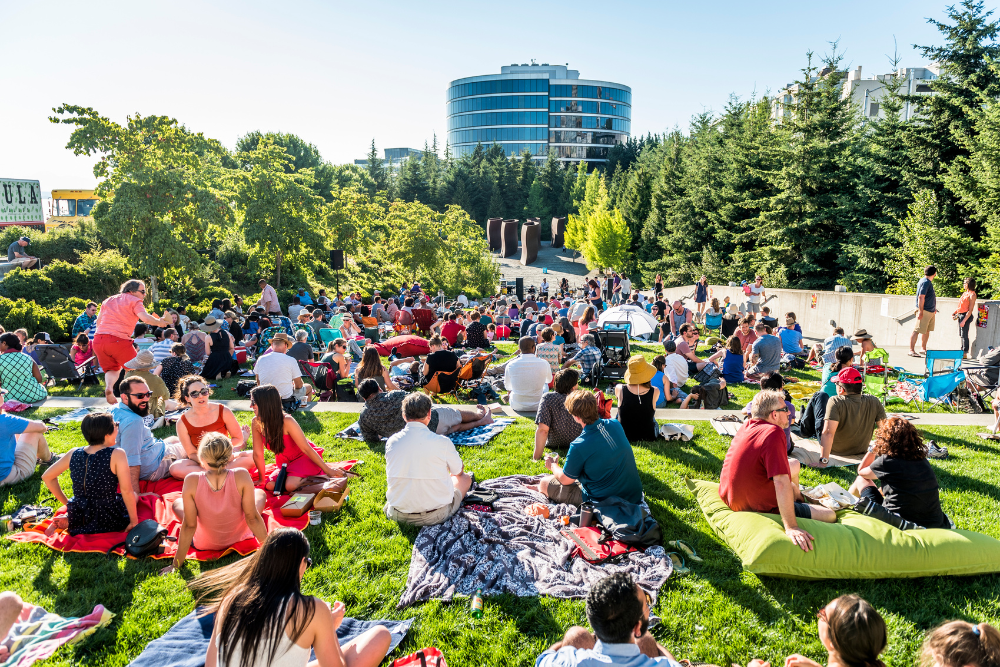 Itinerary Inspo: Seattle Waterfront Walking Tour SAM Olympic Sculpture Park PHOTO: Robert Wade